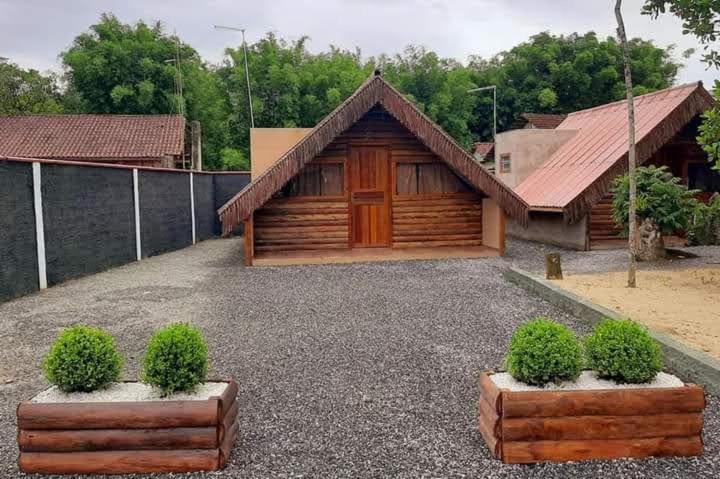 Pousada Rancho Do Nhesko 加鲁瓦 外观 照片